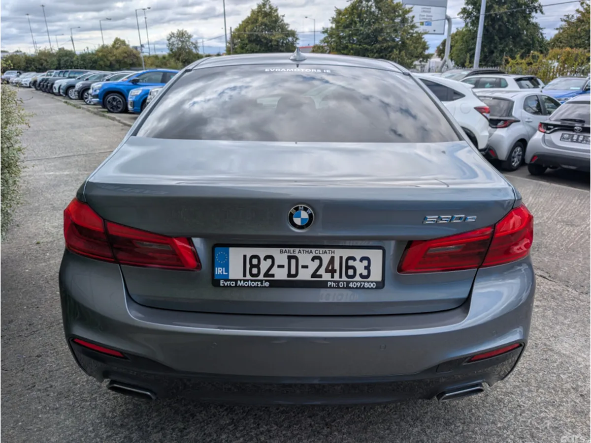 BMW 5-Series Saloon, Petrol Plug-in Hybrid, 2018, Blue