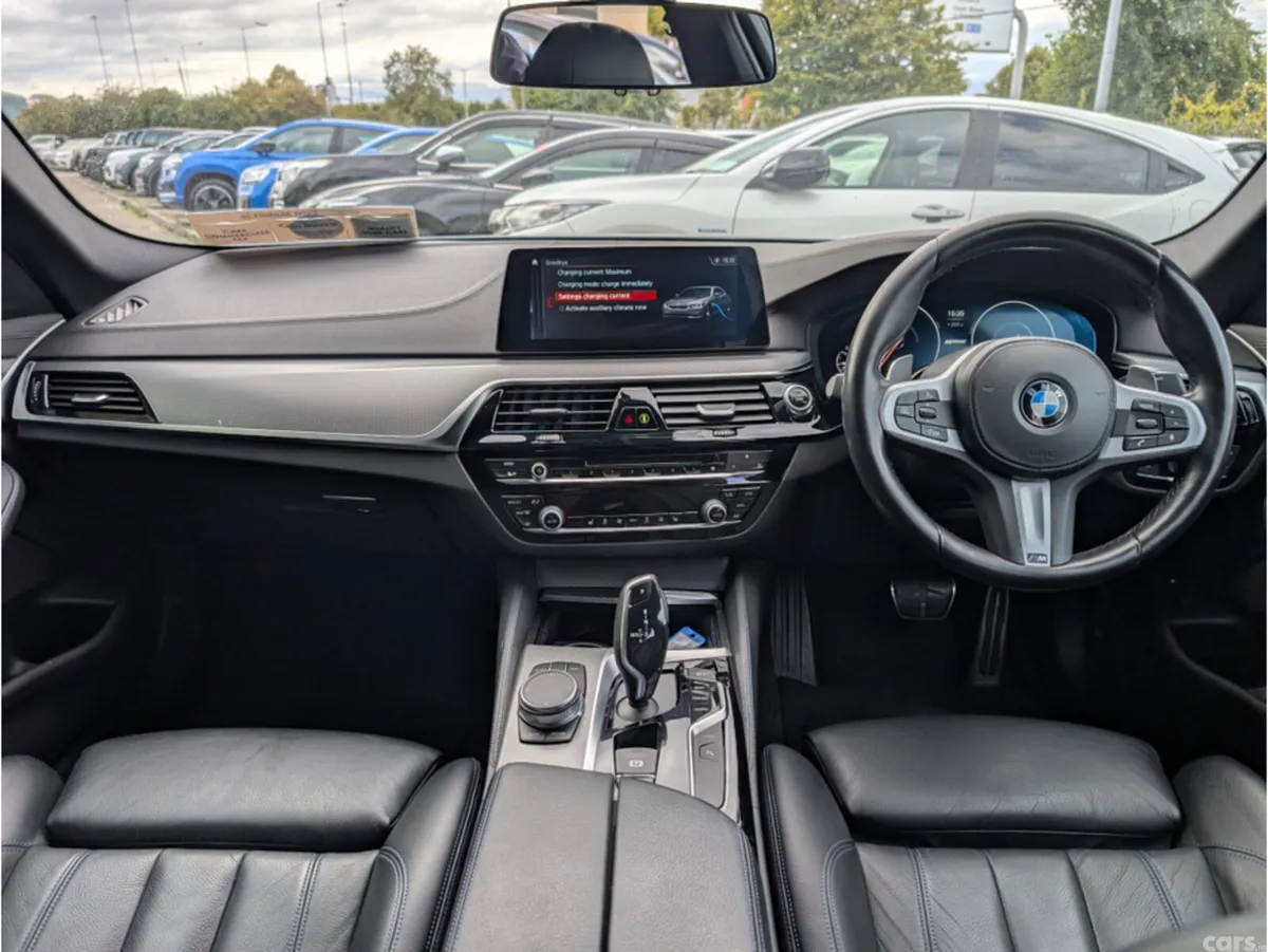 BMW 5-Series Saloon, Petrol Plug-in Hybrid, 2018, Blue