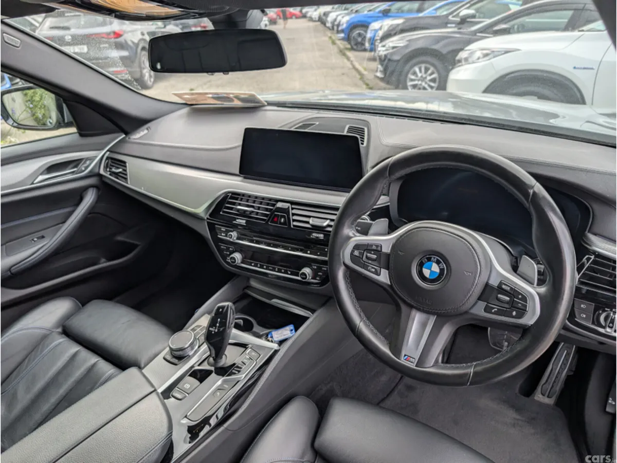 BMW 5-Series Saloon, Petrol Plug-in Hybrid, 2018, Blue