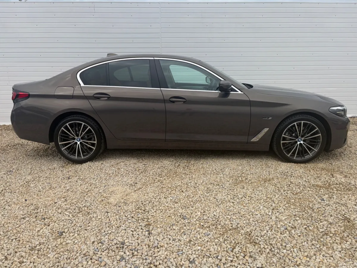 BMW 5-Series Saloon, Petrol Plug-in Hybrid, 2023, Grey