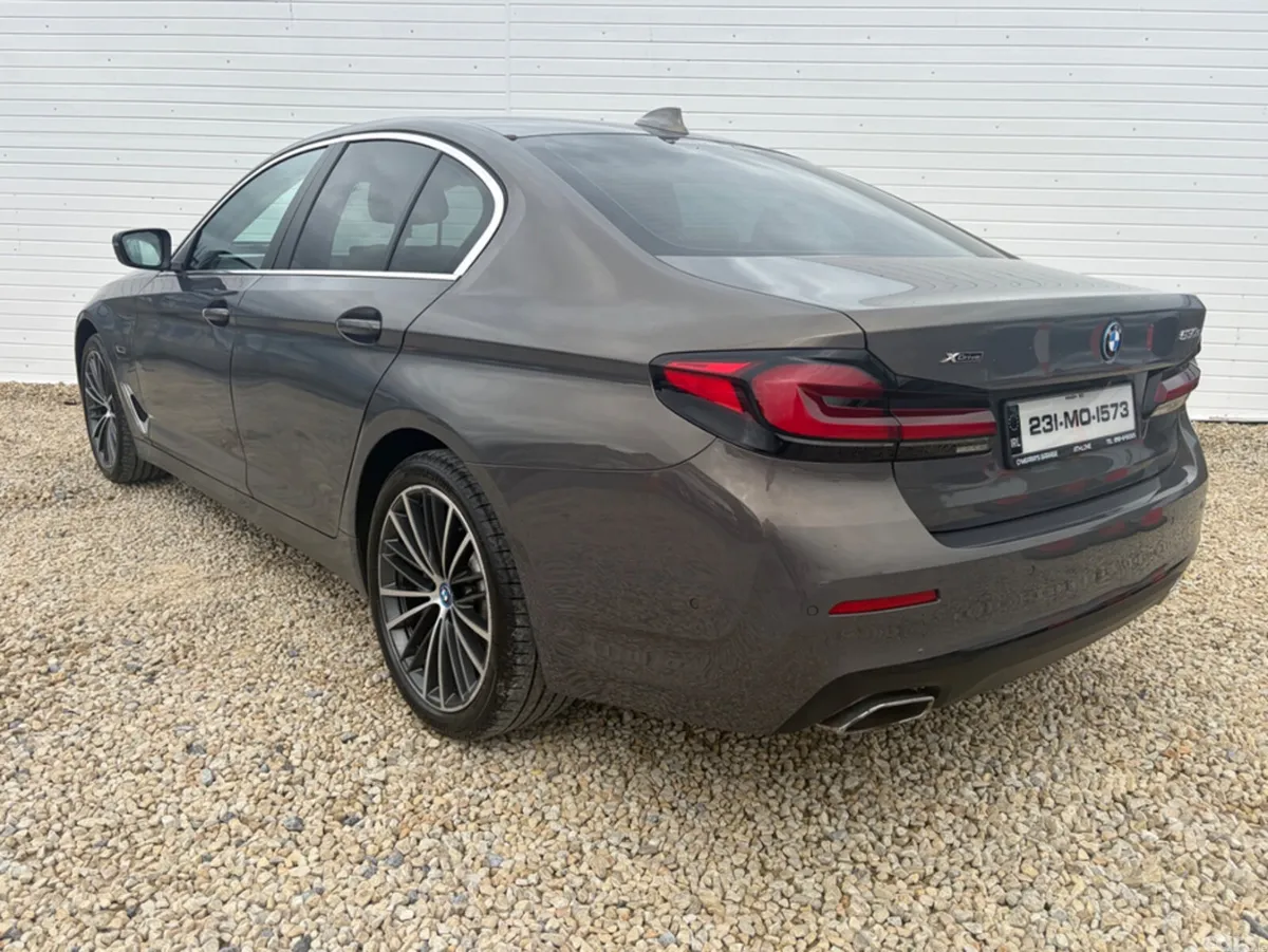 BMW 5-Series Saloon, Petrol Plug-in Hybrid, 2023, Grey