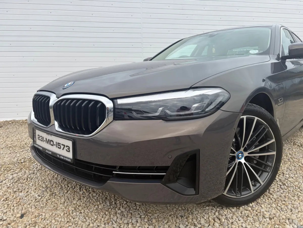 BMW 5-Series Saloon, Petrol Plug-in Hybrid, 2023, Grey