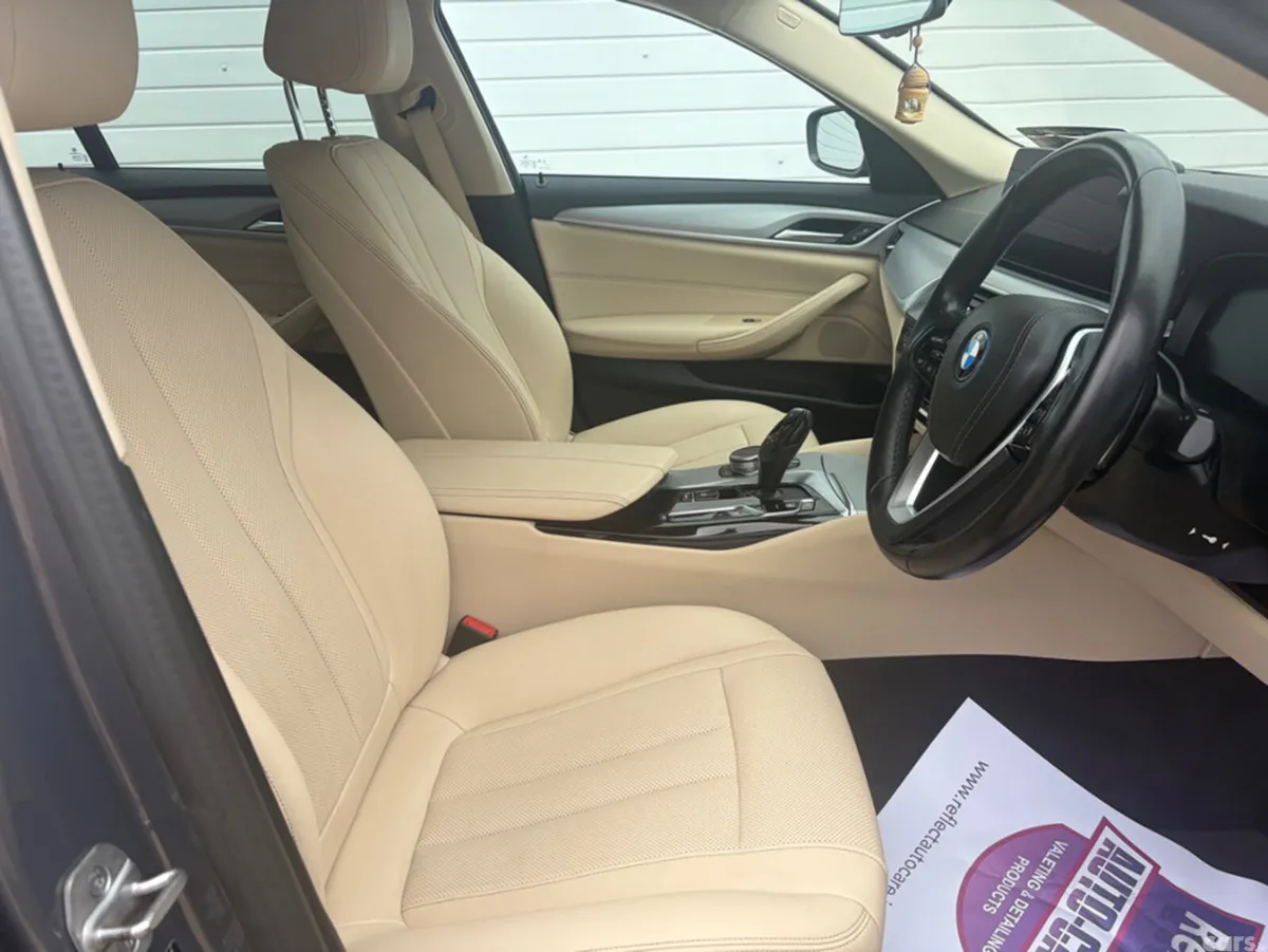 BMW 5-Series Saloon, Petrol Plug-in Hybrid, 2023, Grey