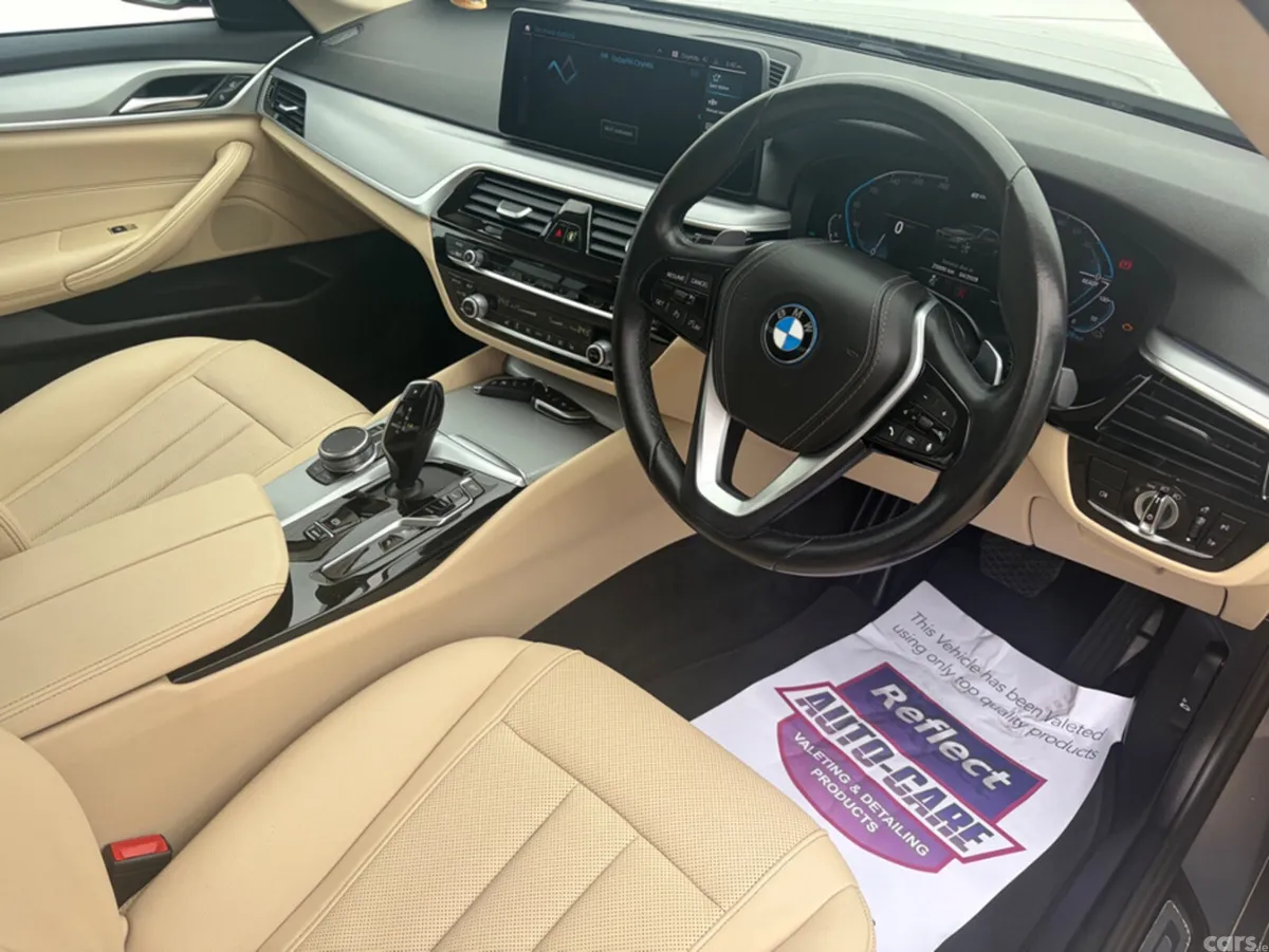 BMW 5-Series Saloon, Petrol Plug-in Hybrid, 2023, Grey