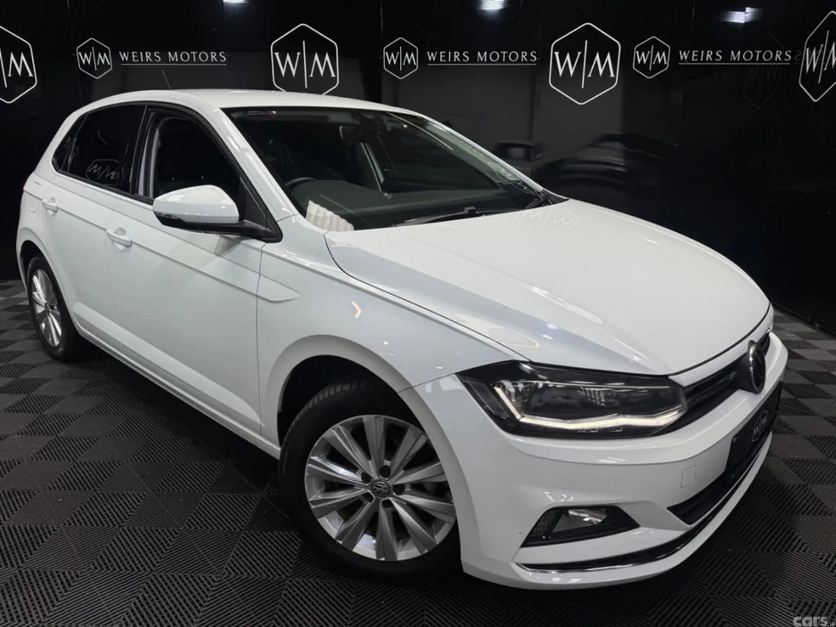 Volkswagen Polo Hatchback, Petrol, 2018, White