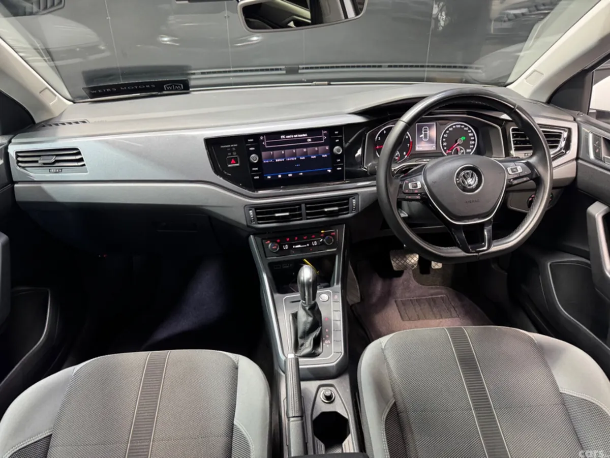 Volkswagen Polo Hatchback, Petrol, 2018, White