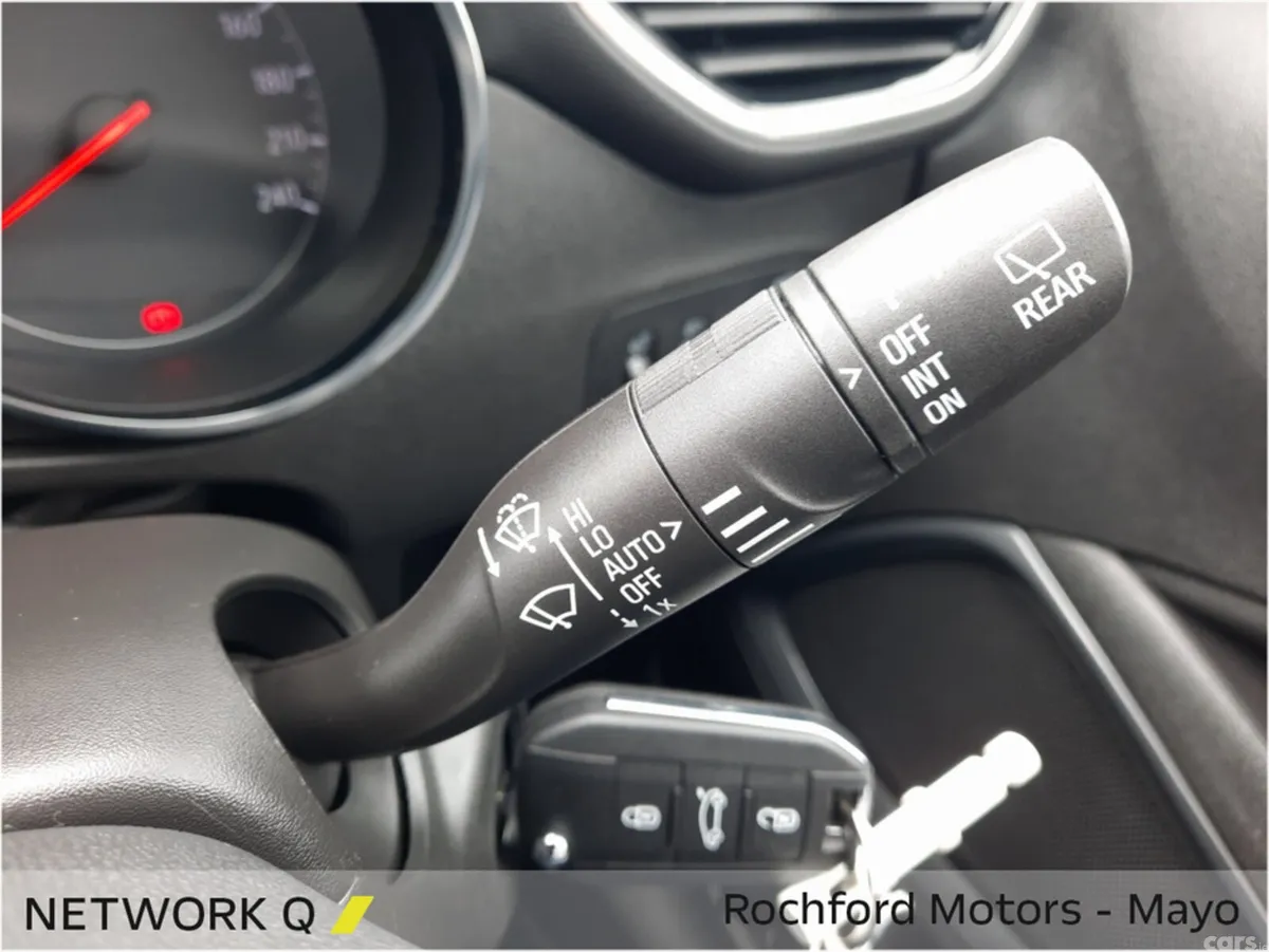 Opel Crossland X MPV, Petrol, 2023, Grey