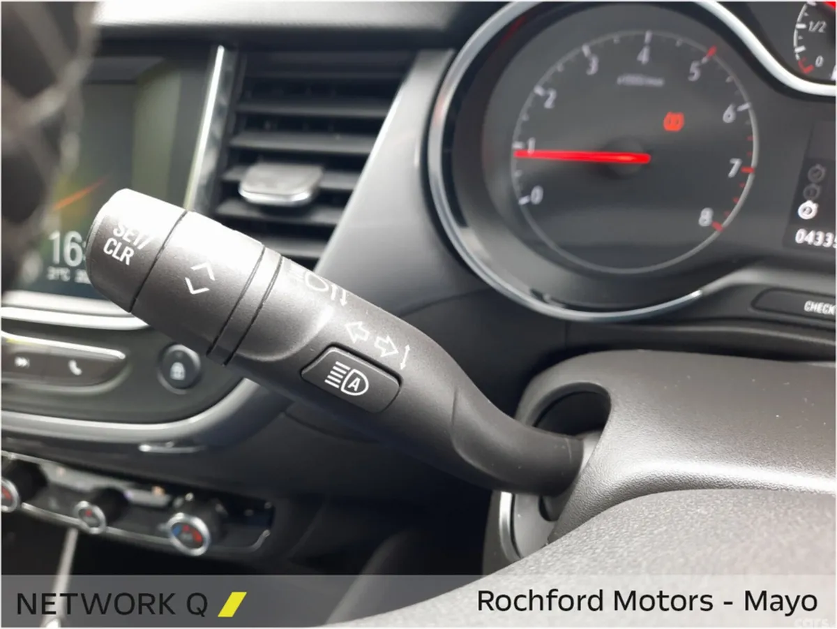 Opel Crossland X MPV, Petrol, 2023, Grey