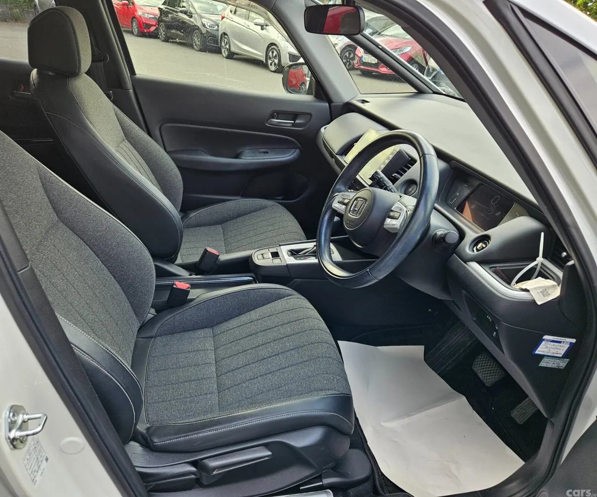 Honda Fit Hatchback, Petrol Hybrid, 2020, Silver