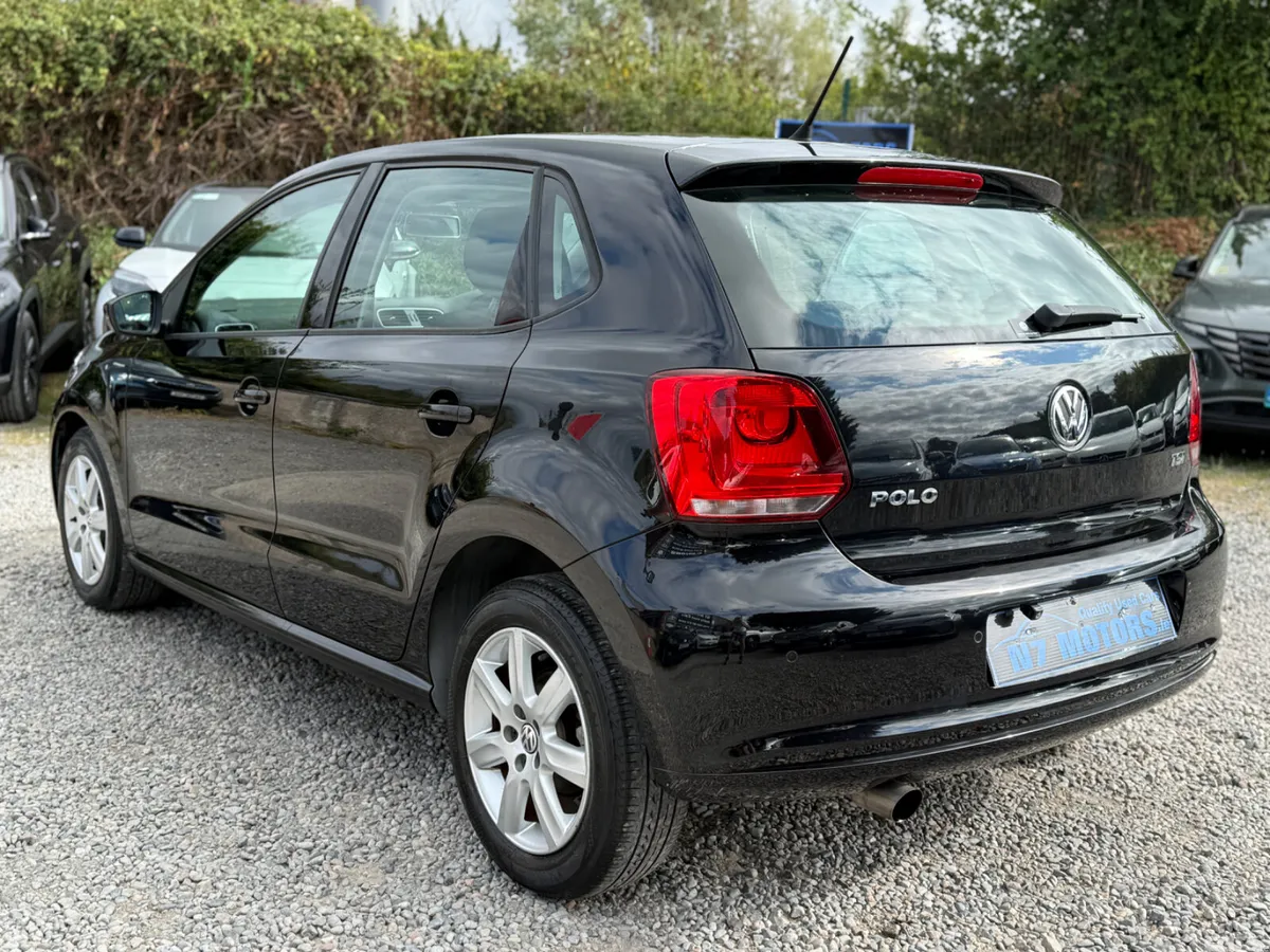 Volkswagen Polo Hatchback, Petrol, 2013, White