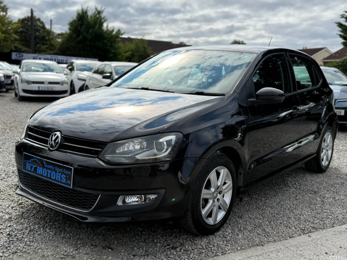 Volkswagen Polo Hatchback, Petrol, 2013, White