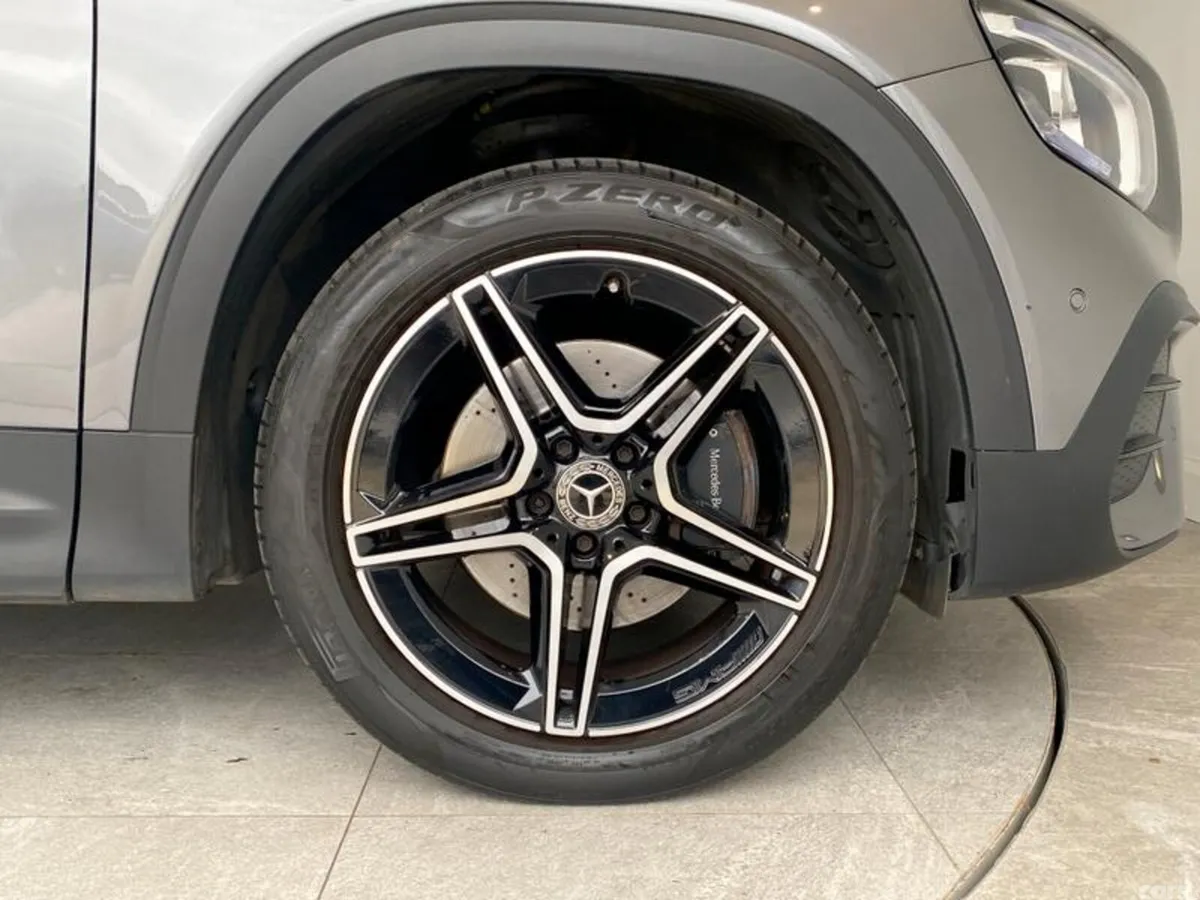 Mercedes-Benz GLB SUV, Petrol, 2023, Grey