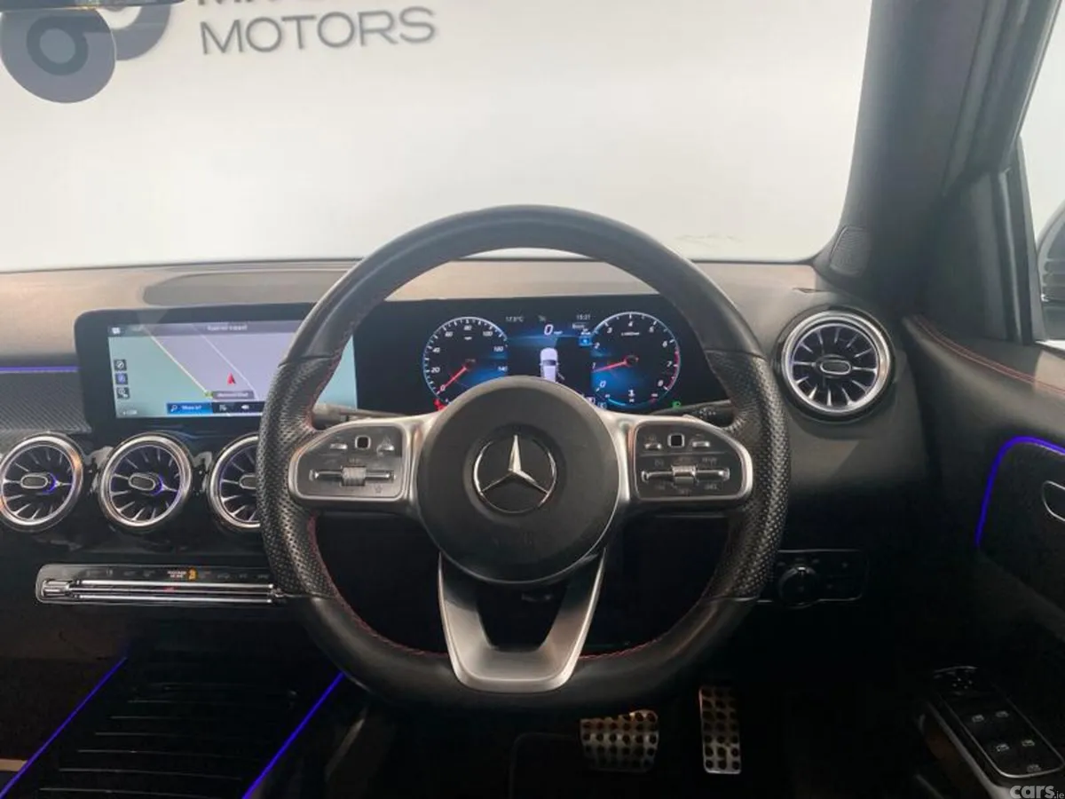 Mercedes-Benz GLB SUV, Petrol, 2023, Grey