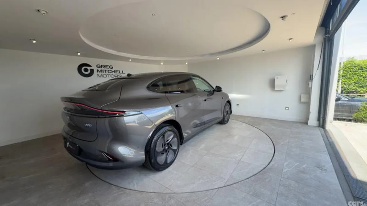 MG IM6 SUV, Electric, 2026, Silver