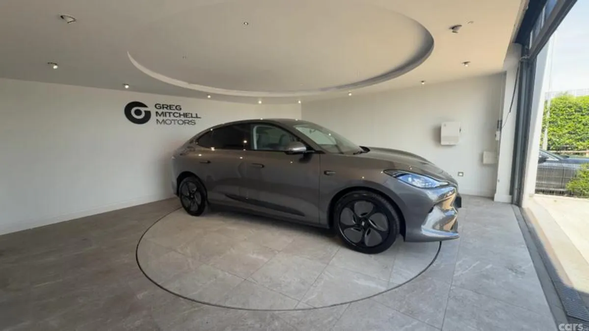 MG IM6 SUV, Electric, 2026, Silver