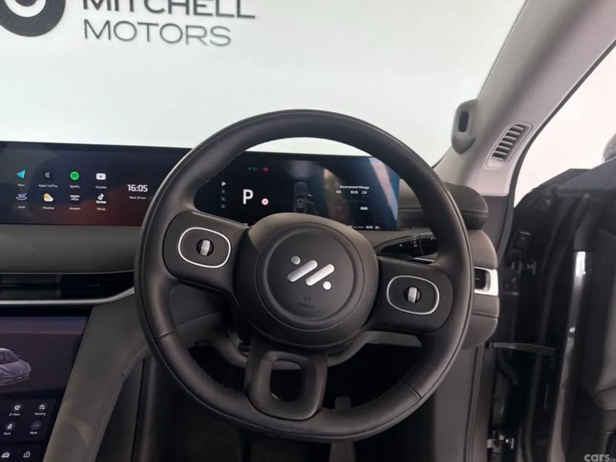 MG IM6 SUV, Electric, 2026, Silver