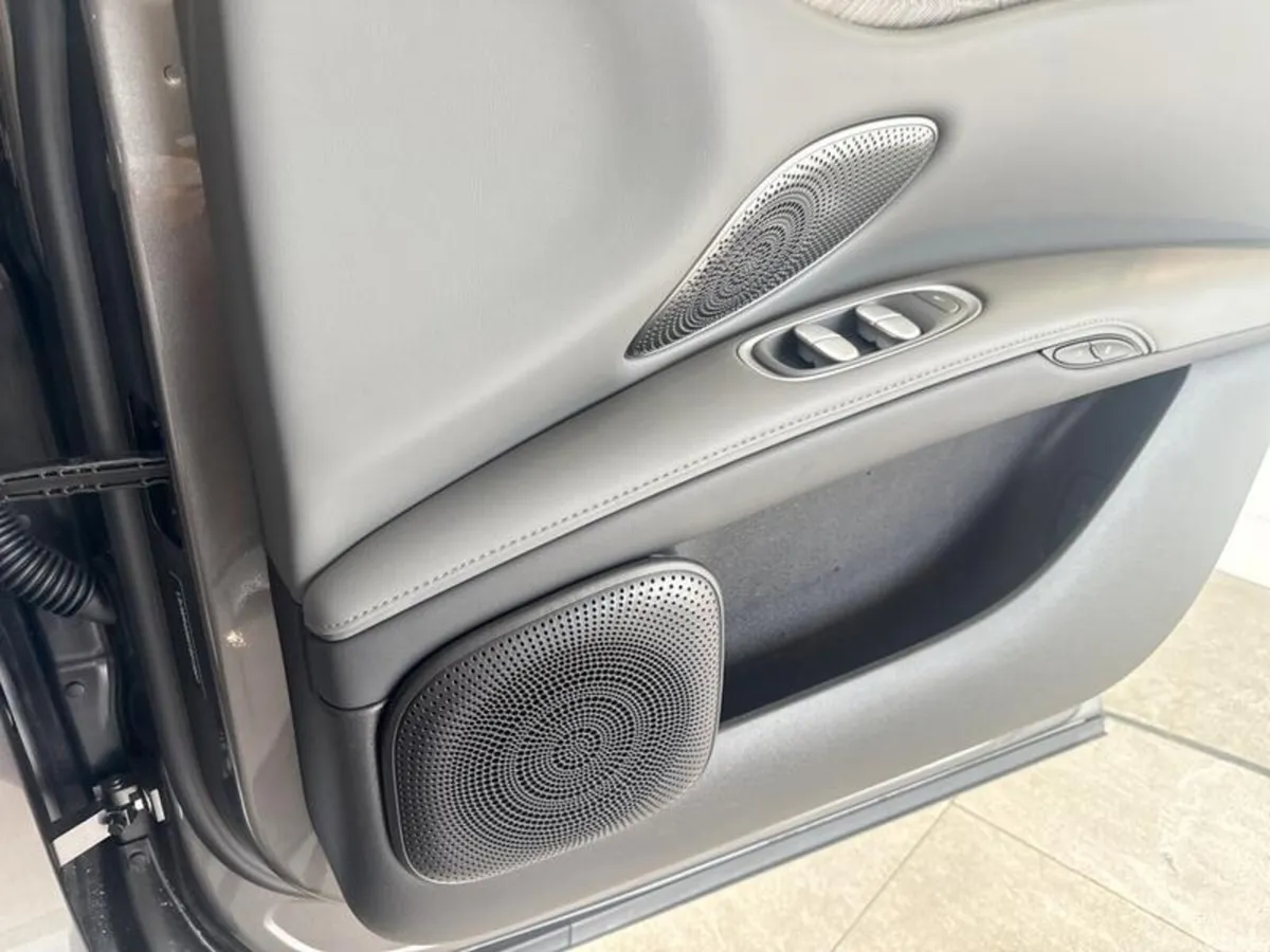 MG IM6 SUV, Electric, 2026, Silver
