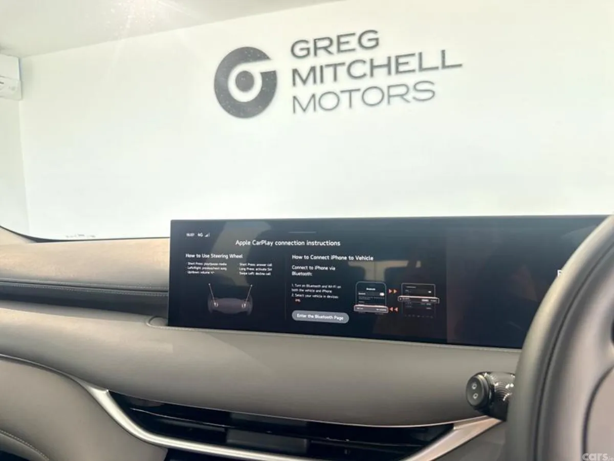 MG IM6 SUV, Electric, 2026, Silver