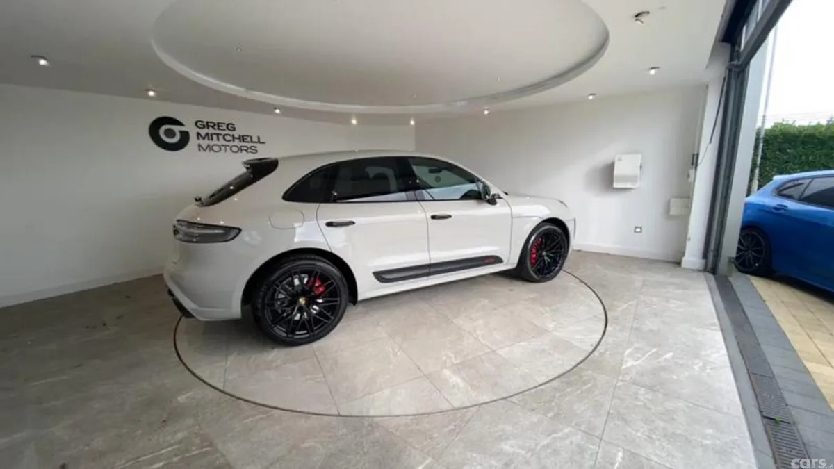 Porsche Macan SUV, Petrol, 2022, Grey