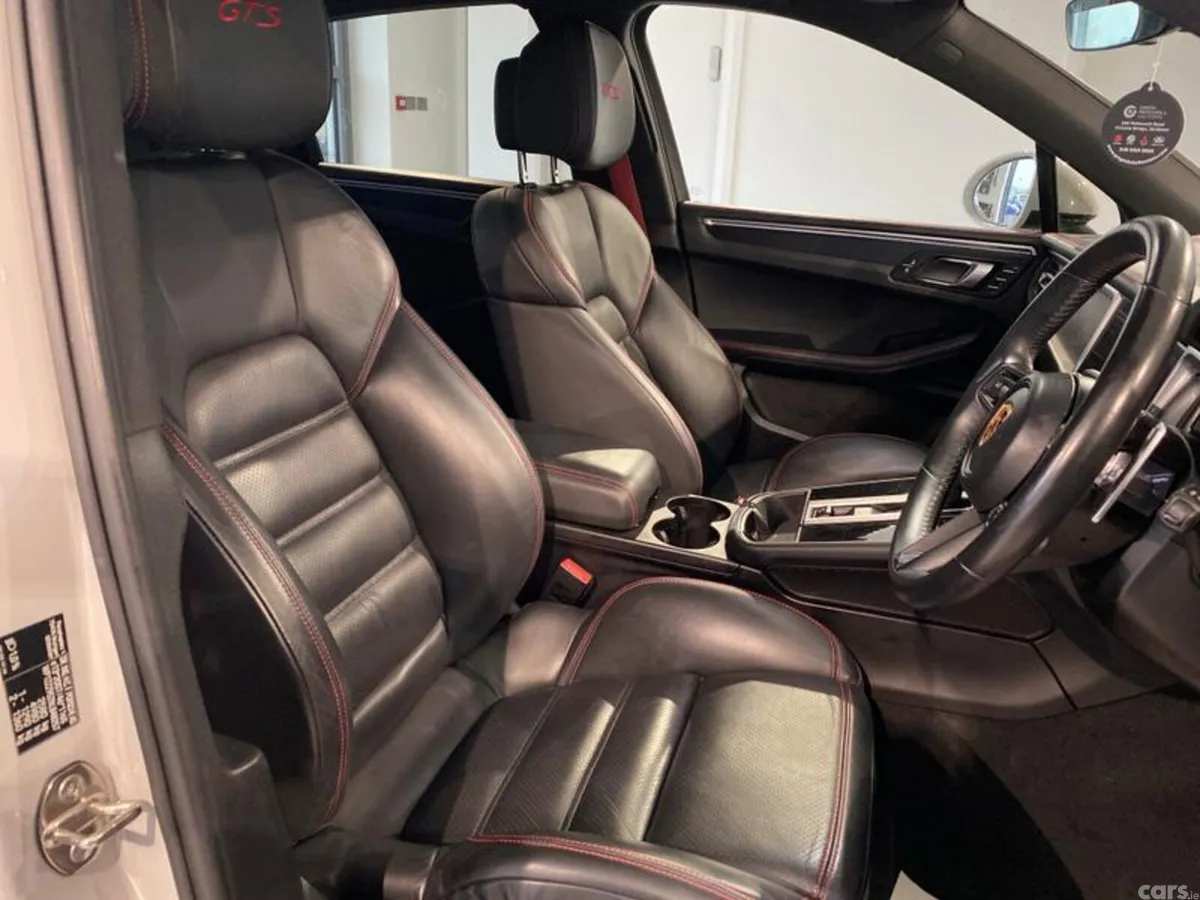 Porsche Macan SUV, Petrol, 2022, Grey