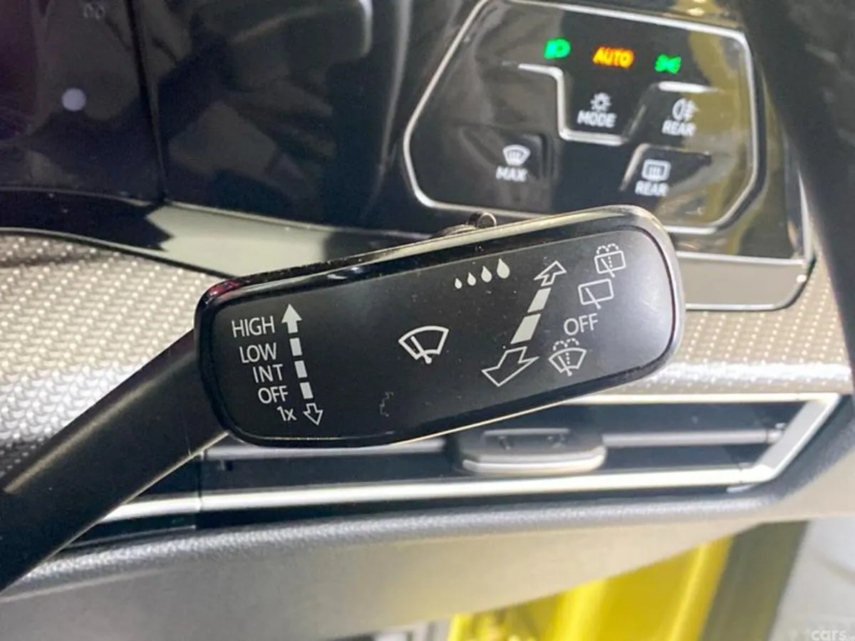 Volkswagen Golf Hatchback, Petrol Hybrid, 2021, Yellow