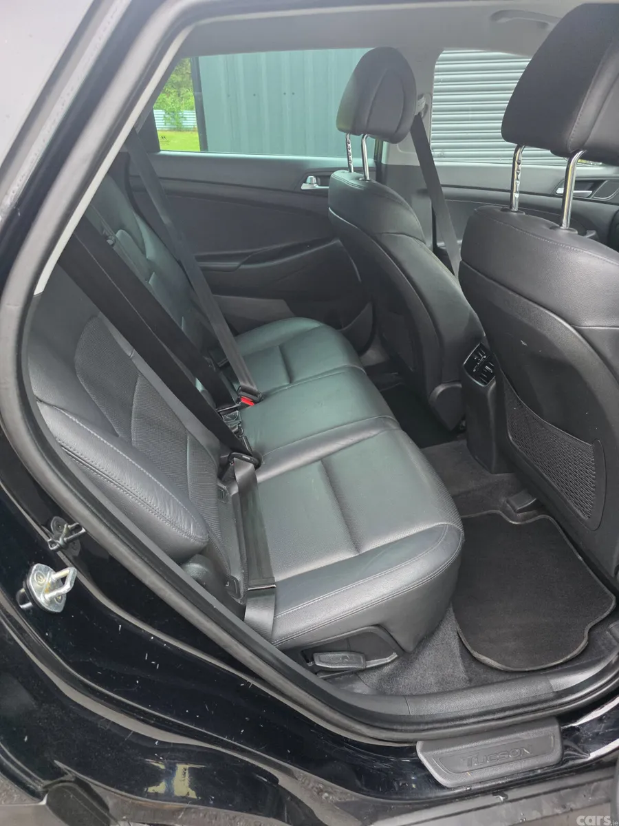 Hyundai Tucson SUV, Diesel, 2016, Black