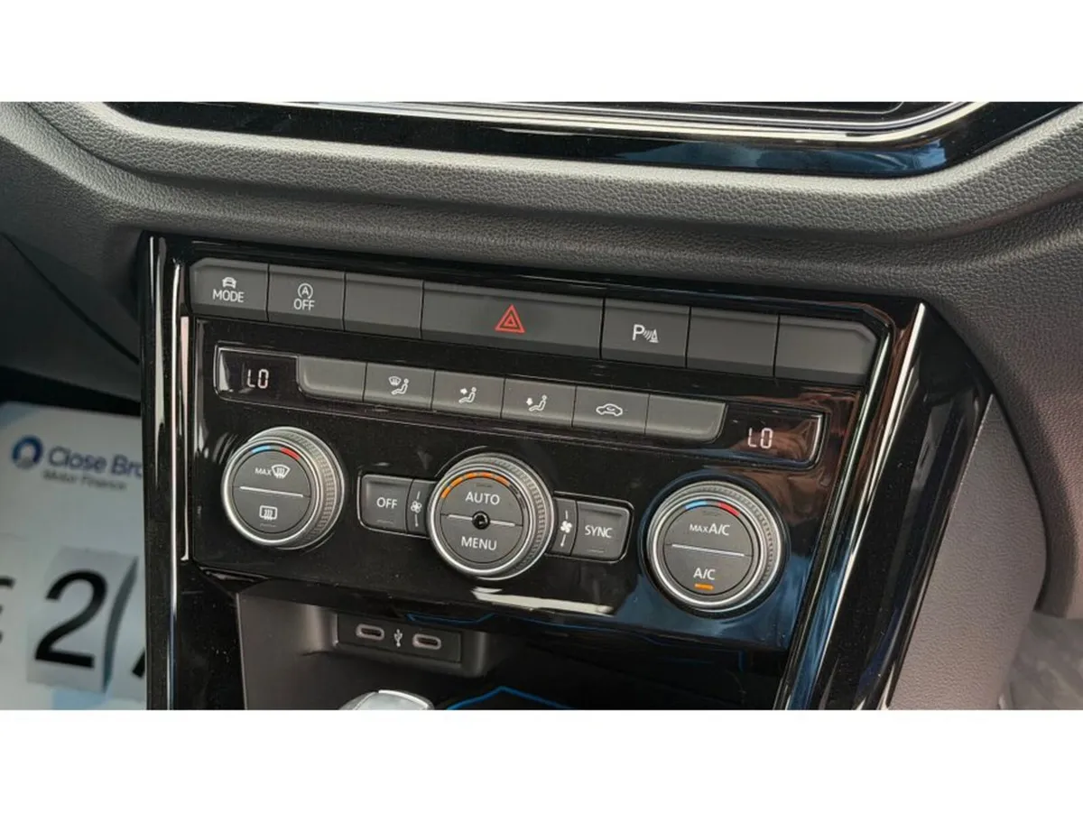 Volkswagen T-Roc SUV, Diesel, 2022, Blue