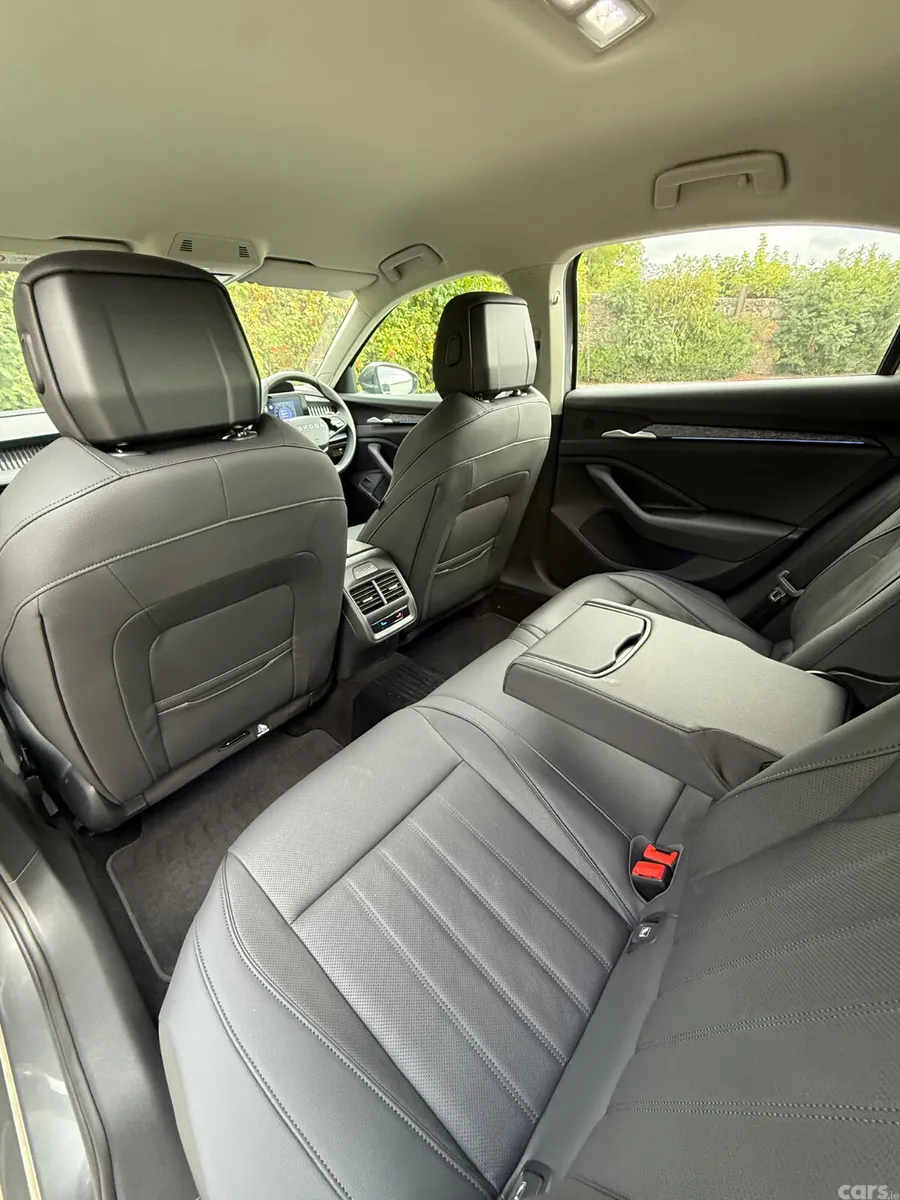 Skoda Superb Saloon, Diesel, 2026, Grey