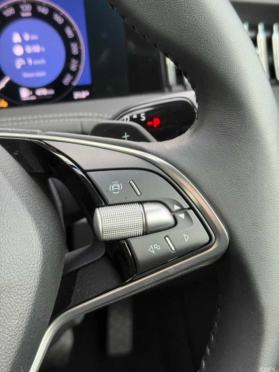 Skoda Superb Saloon, Diesel, 2026, Grey