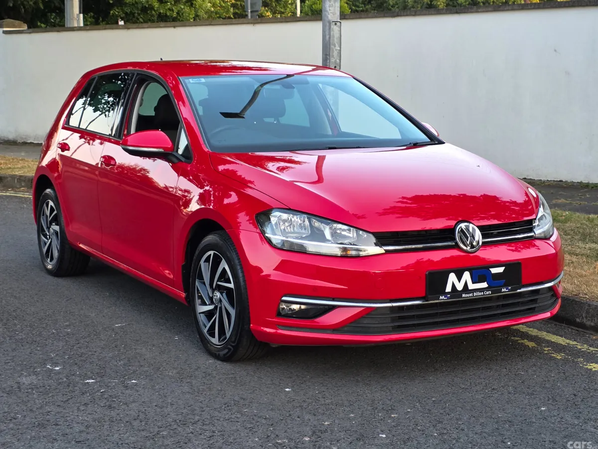 Volkswagen Golf Hatchback, Diesel, 2019, Red