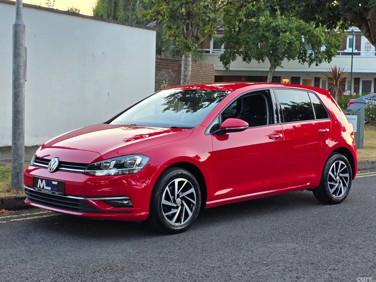 Volkswagen Golf Hatchback, Diesel, 2019, Red
