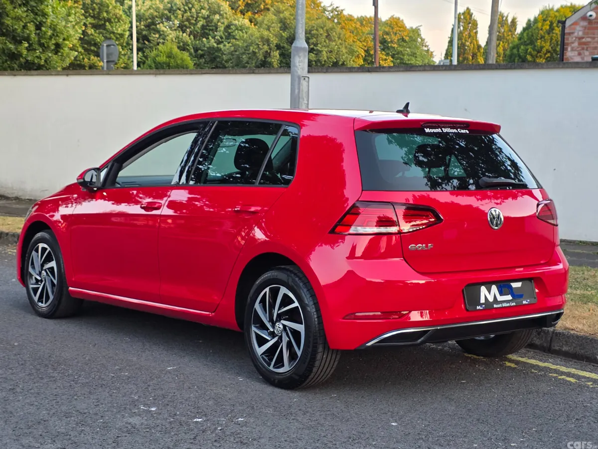 Volkswagen Golf Hatchback, Diesel, 2019, Red