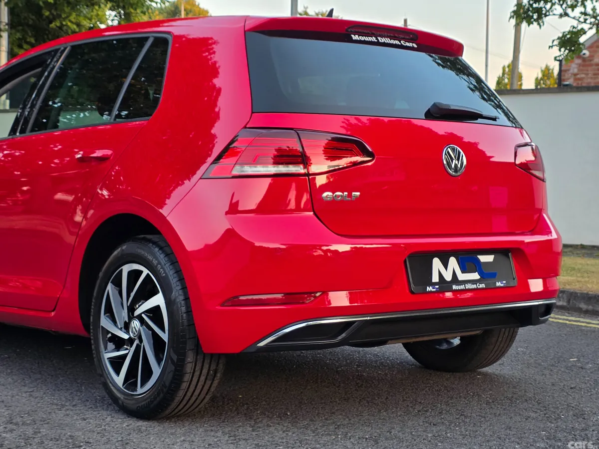 Volkswagen Golf Hatchback, Diesel, 2019, Red