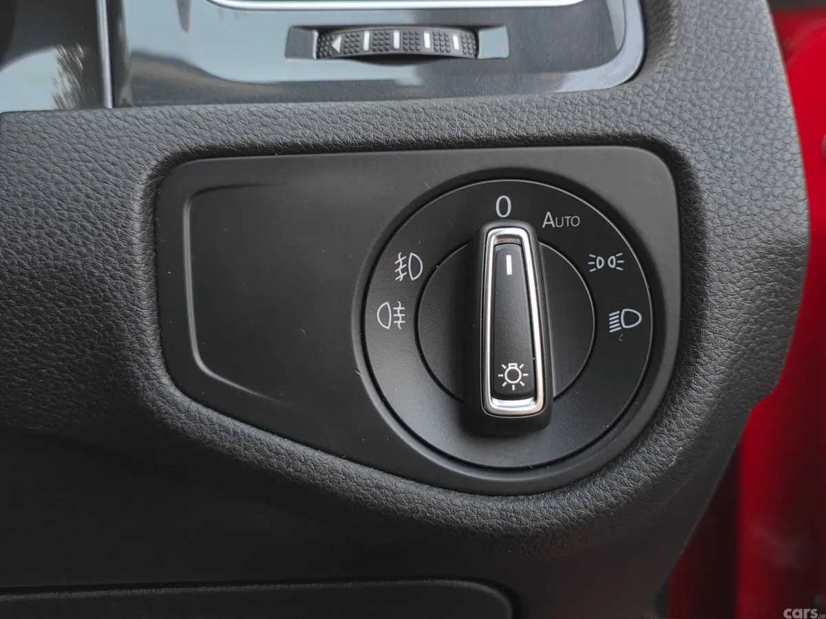 Volkswagen Golf Hatchback, Diesel, 2019, Red