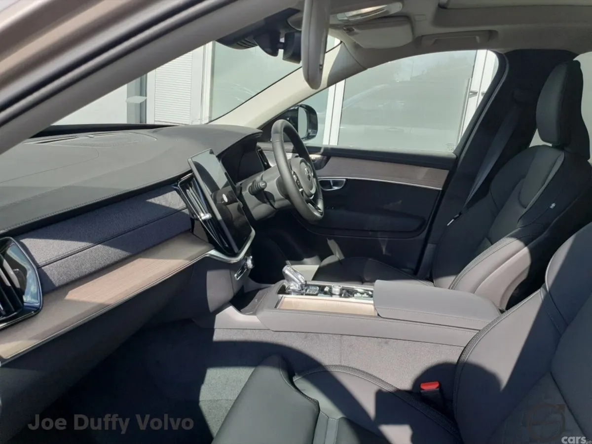 Volvo XC90 SUV, Petrol Plug-in Hybrid, 2026, 