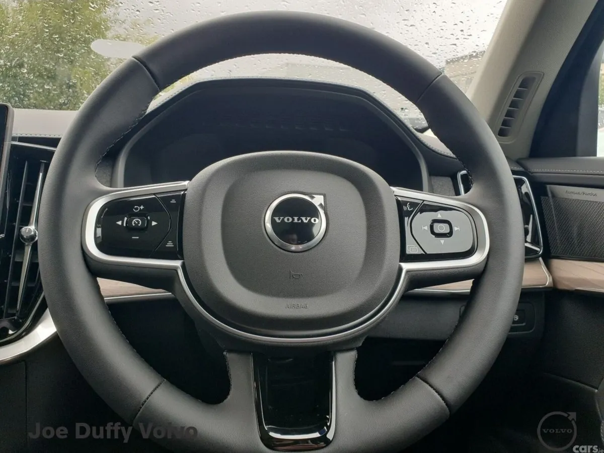 Volvo XC90 SUV, Petrol Plug-in Hybrid, 2026, 