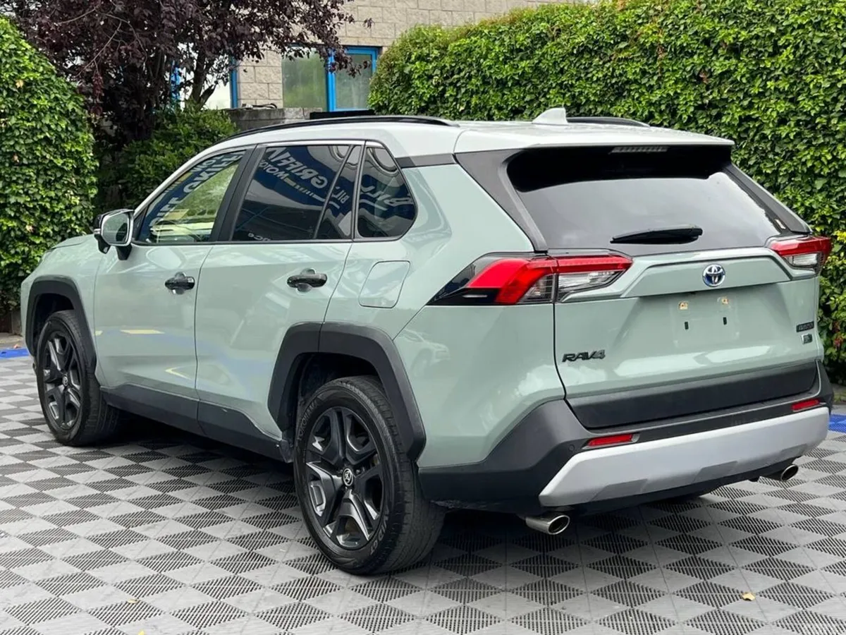 Toyota RAV4 SUV, Petrol Hybrid, 2022, Green