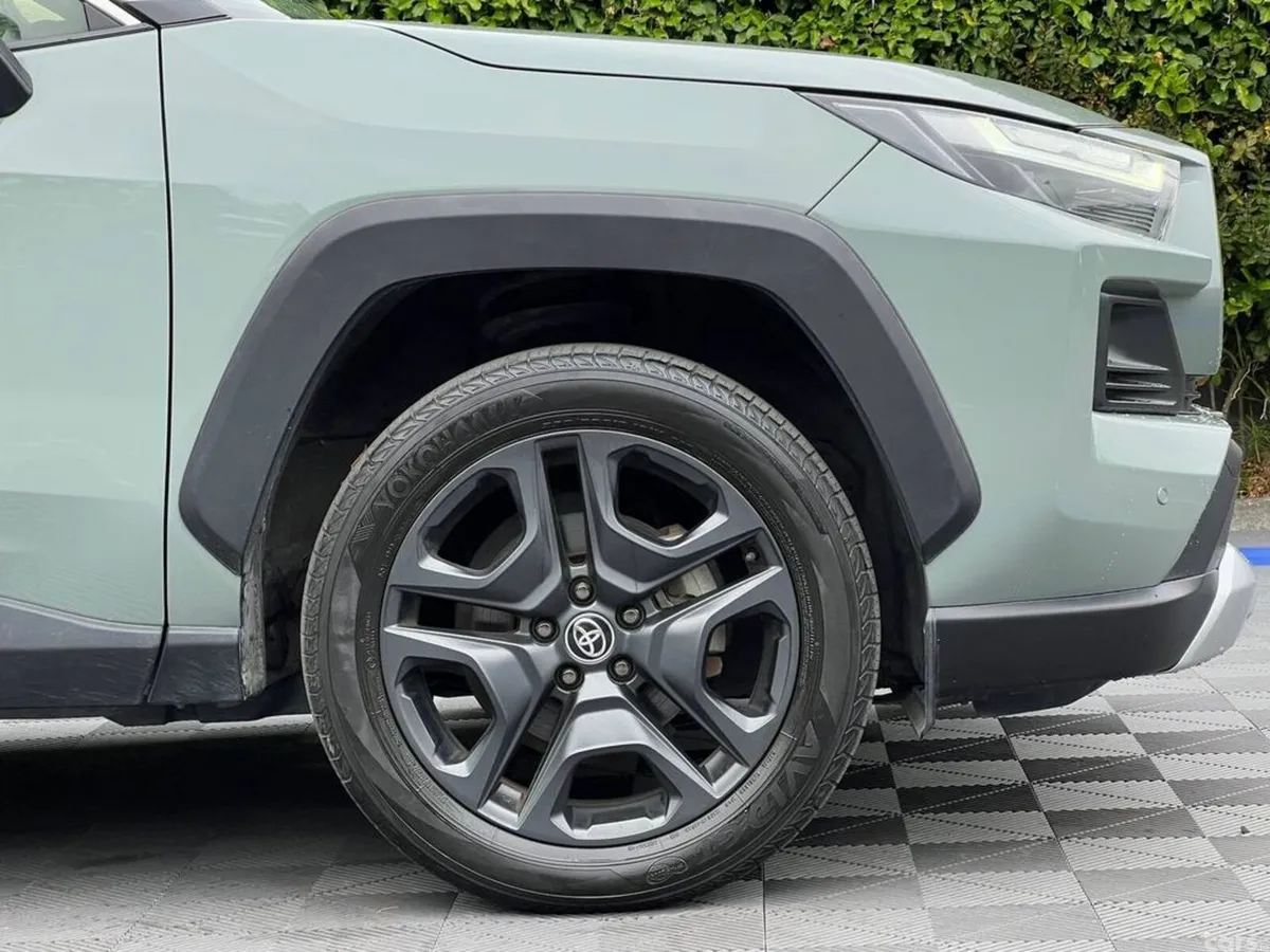 Toyota RAV4 SUV, Petrol Hybrid, 2022, Green