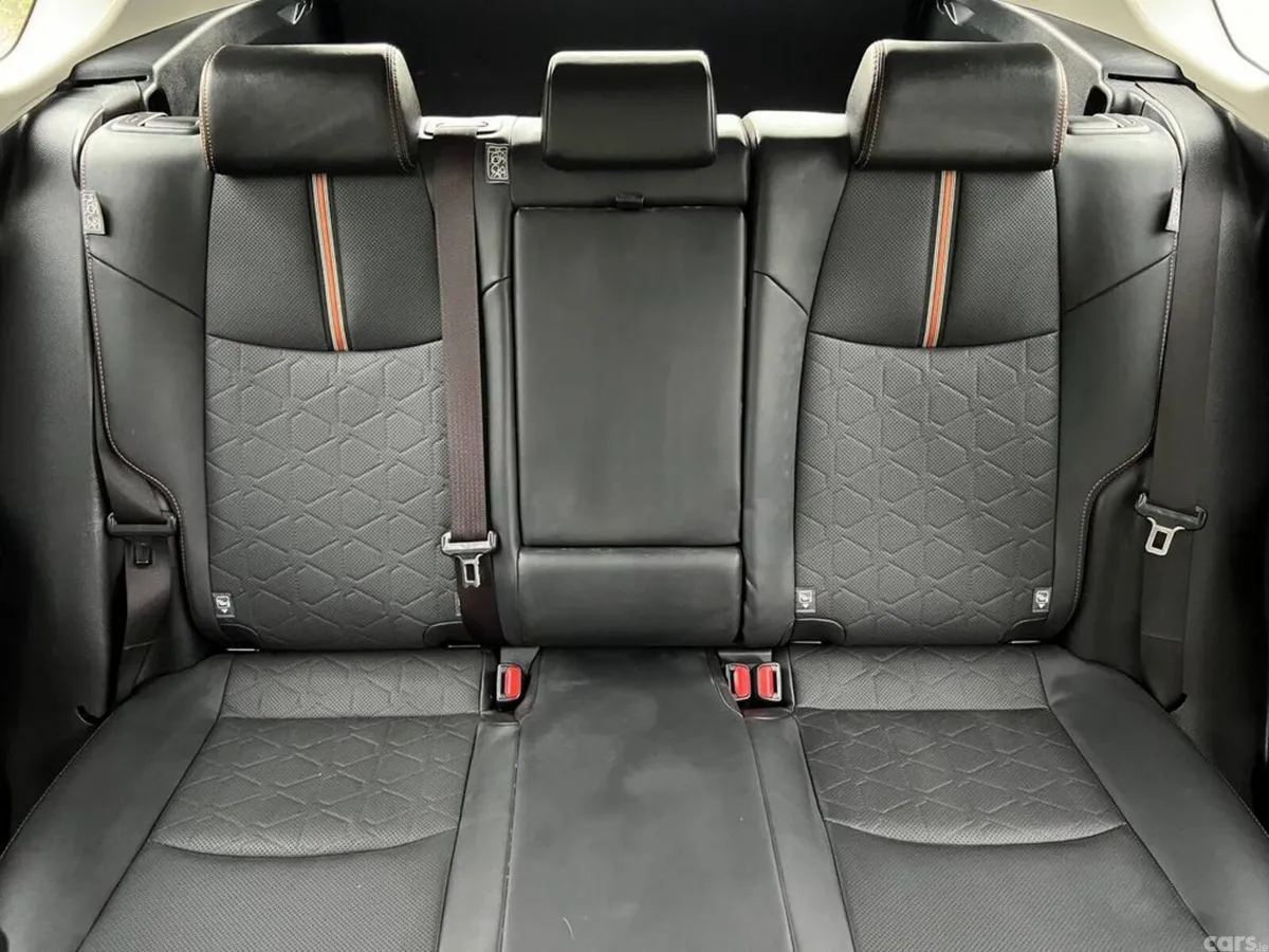 Toyota RAV4 SUV, Petrol Hybrid, 2022, Green