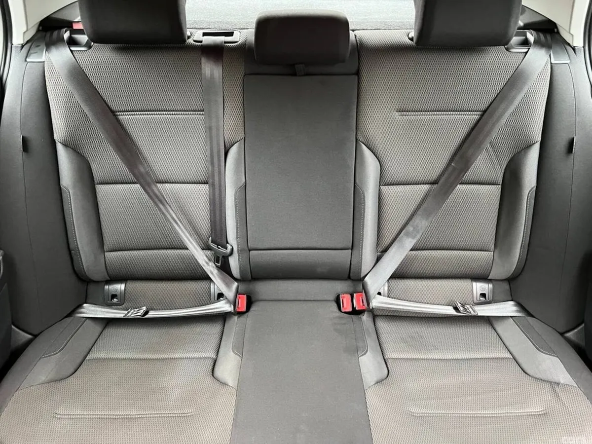 Volkswagen Golf Hatchback, Petrol, 2015, White