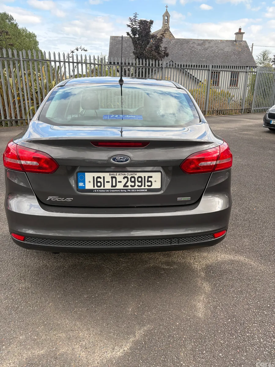 Ford Focus Saloon, Petrol, 2016, Grey