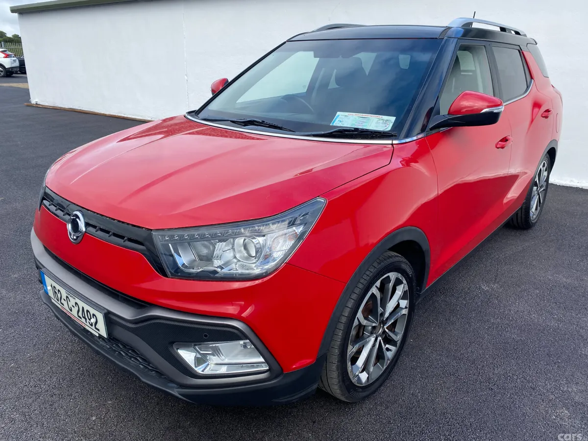 SsangYong Tivoli SUV, Diesel, 2016, Red
