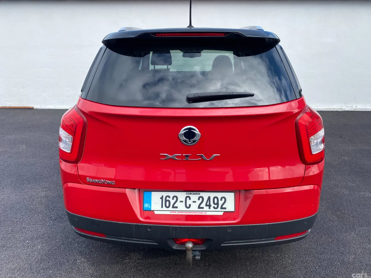SsangYong Tivoli SUV, Diesel, 2016, Red