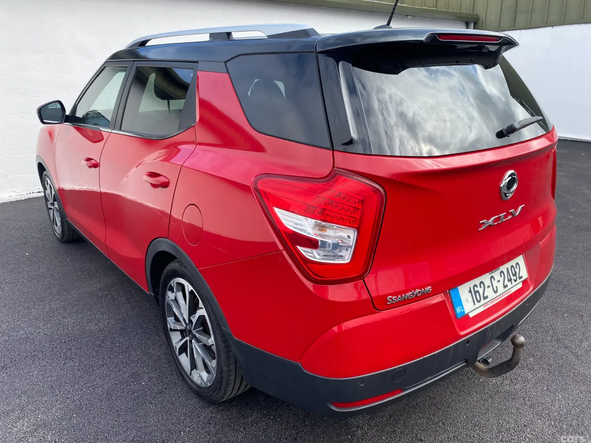 SsangYong Tivoli SUV, Diesel, 2016, Red