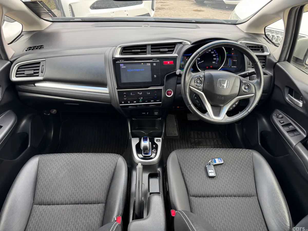 Honda Fit Hatchback, Petrol Hybrid, 2014, Silver