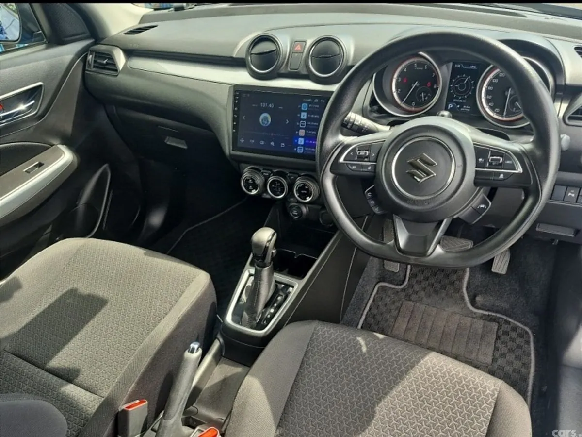 Suzuki Swift Hatchback, Petrol, 2022, Blue