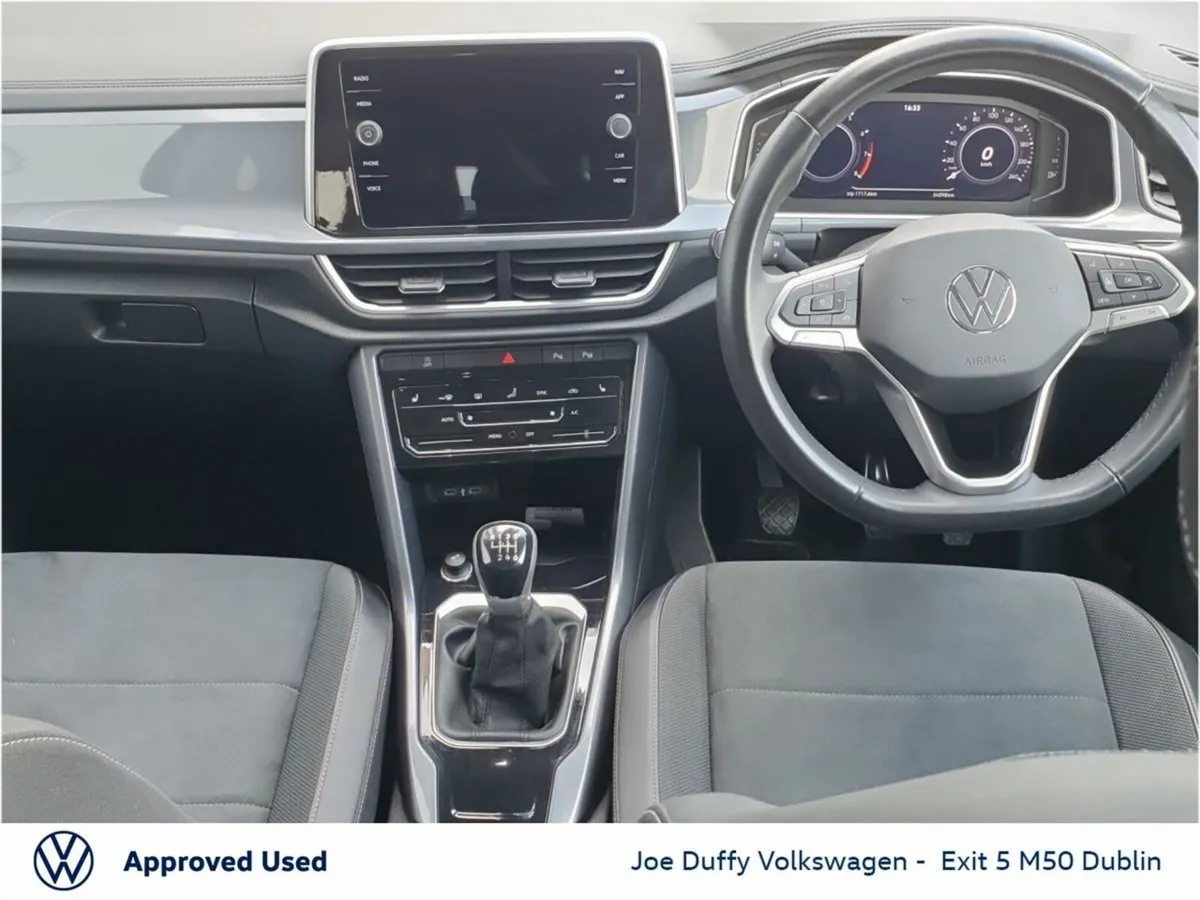 Volkswagen T-Roc SUV, Petrol, 2023, Red