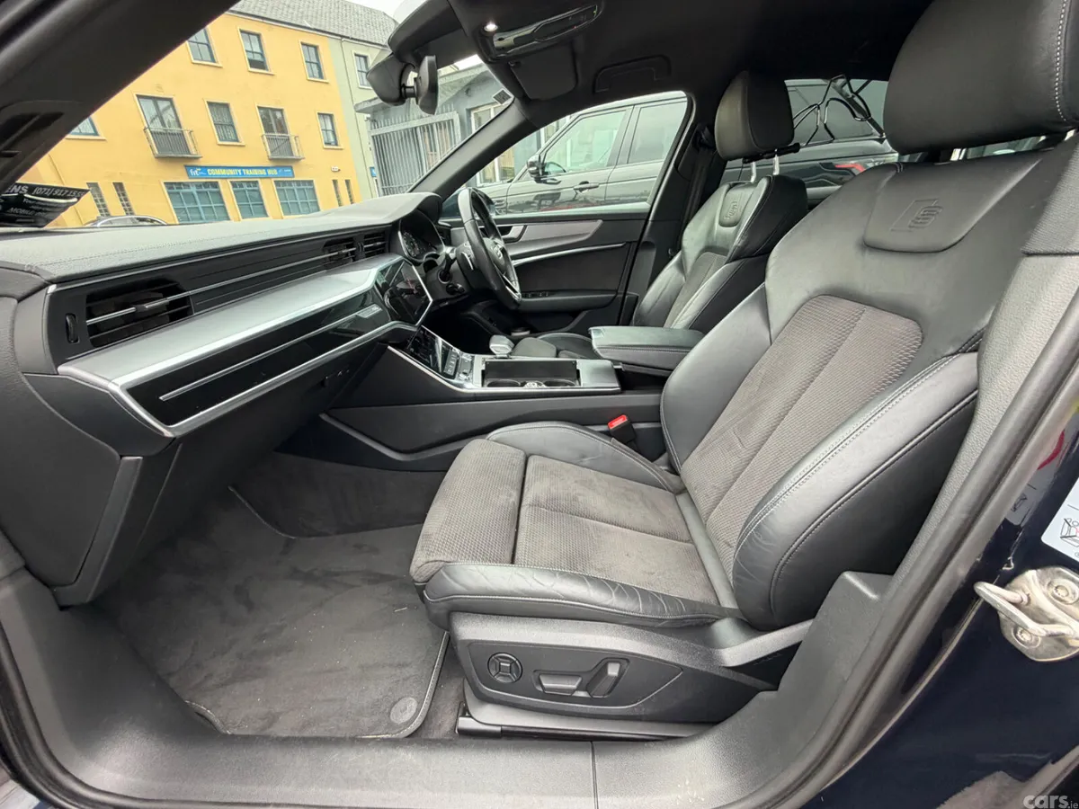 Audi A6 Saloon, Diesel, 2019, Blue