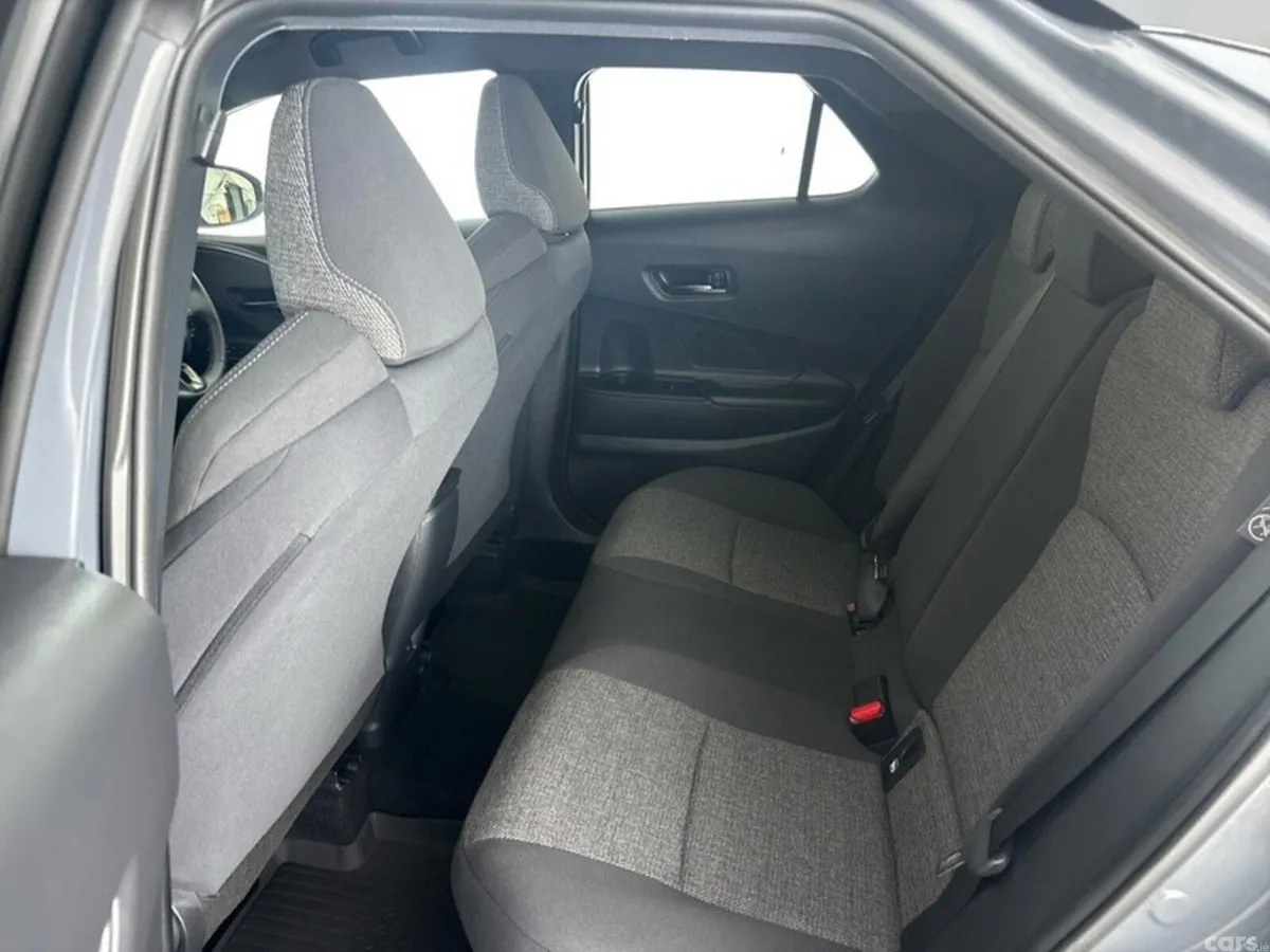 Toyota C-HR SUV, Petrol Hybrid, 2026, Grey