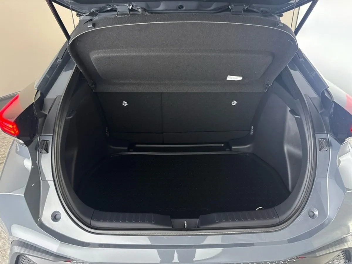 Toyota C-HR SUV, Petrol Hybrid, 2026, Grey